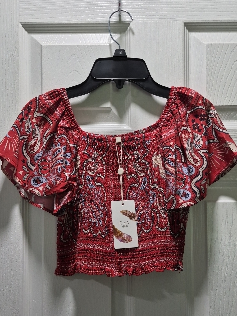 NWT C&V GIRLS  Red Smocked Stretch Paisley  Printed Medium Top